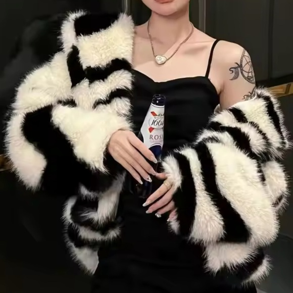 Stylish Black & White Zebra Striped Women's Cozy Faux Fur Jacket - Picture 2 of 7